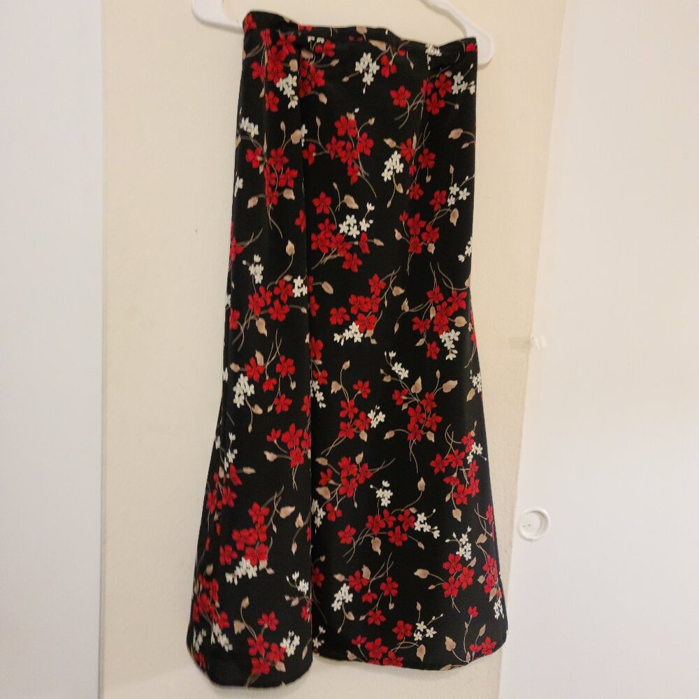 Jaclyn Smith Classic Flowered Print Skirt Ladies Size Medium